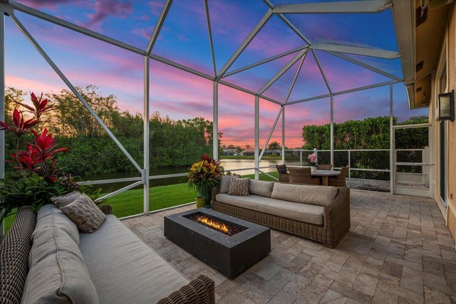 2 of 49 - 1661 Lakefield North Ct, Wellington, FL