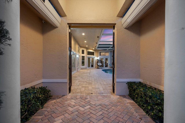 4 of 49 - 1661 Lakefield North Ct, Wellington, FL