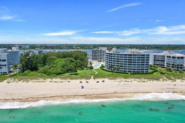 2 of 33 - 2774 S Ocean Boulevard #106, Palm Beach, FL