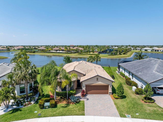 2 of 67 - 474 Se Vallarta Dr, Port Saint Lucie, FL