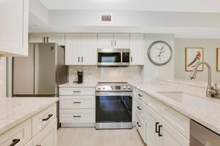 Photo of Listing #RX-11086106