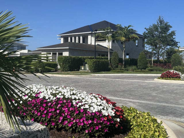 1 of 19 - 9377 Coral Isles Cir #{lot 89}, Palm Beach Gardens, FL