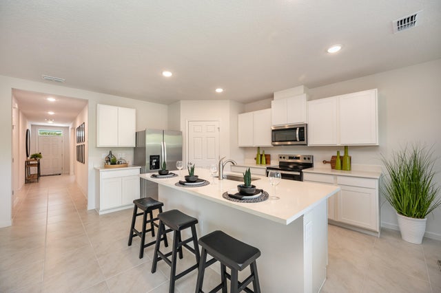 4 of 35 - 455 Sw Lakehurst Drive, Port Saint Lucie, FL