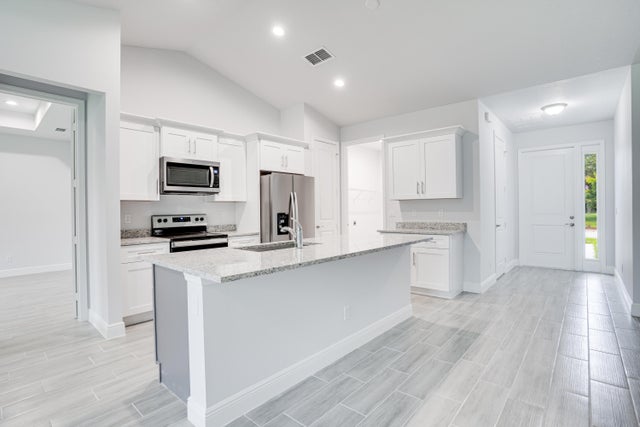 4 of 25 - 206 Sw Voltair Ter, Port Saint Lucie, FL