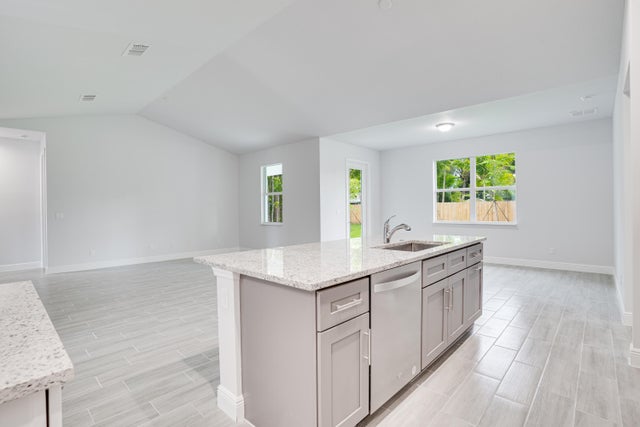 5 of 25 - 206 Sw Voltair Ter, Port Saint Lucie, FL