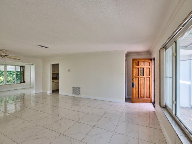 4 of 44 - 110 Nw 31st Court, Pompano Beach, FL