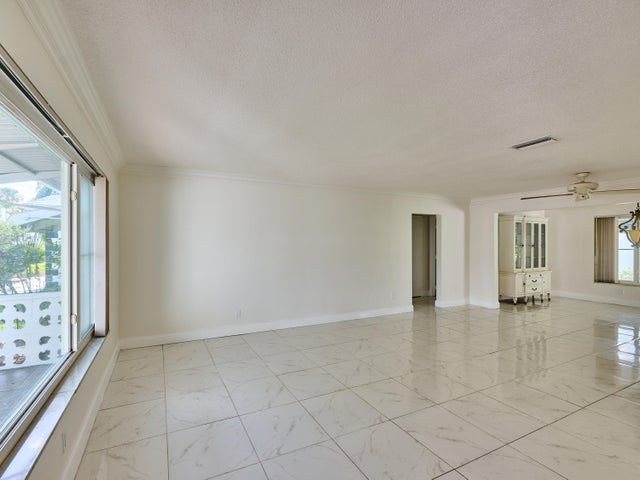 5 of 44 - 110 Nw 31st Court, Pompano Beach, FL
