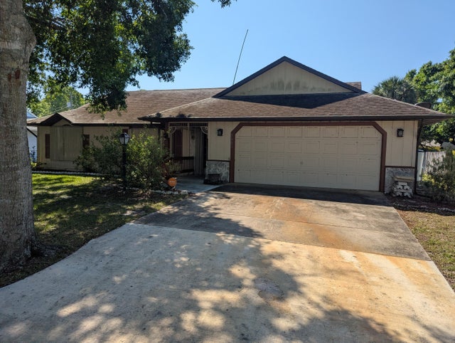 2 of 34 - 7903 Kenwood Road, Fort Pierce, FL