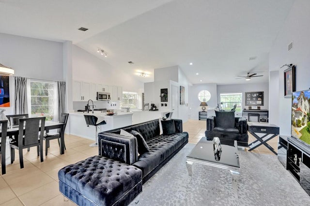 1 of 62 - 7669 Springwater Place #202, Boynton Beach, FL