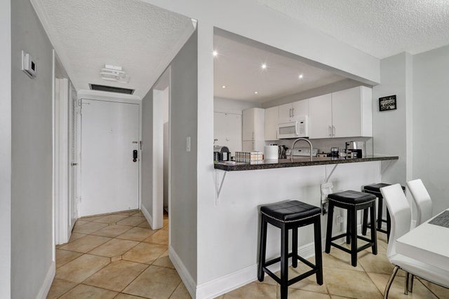 4 of 34 - 3725 S Ocean Dr #812, Hollywood, FL
