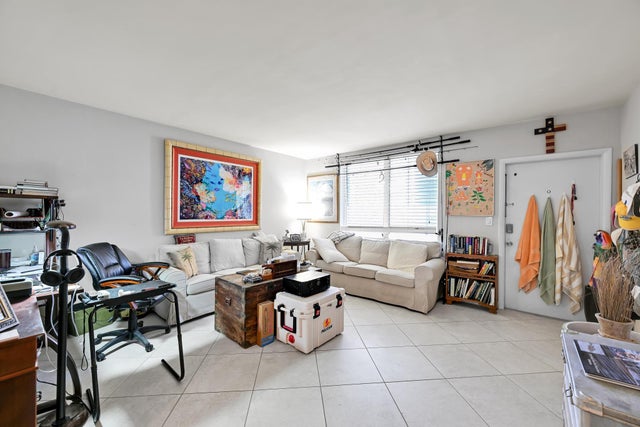 1 of 7 - 2565 S Ocean Boulevard #219, Palm Beach, FL