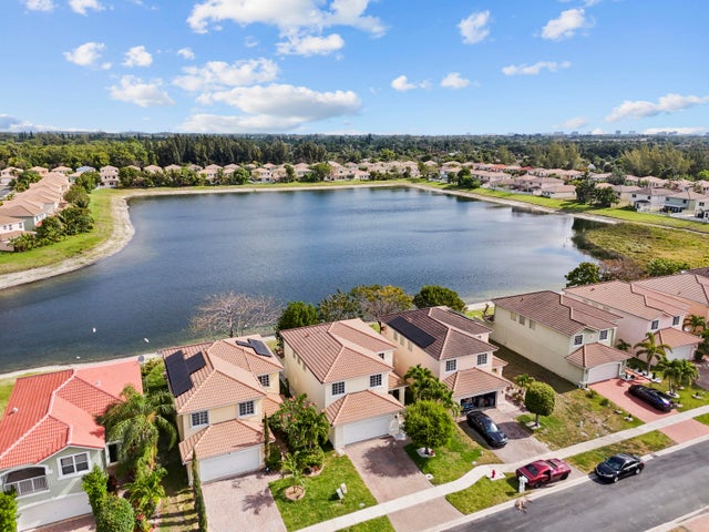 4 of 34 - 6427 Adriatic Way, Greenacres, FL