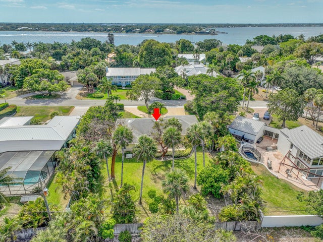 5 of 32 - 10 Middle Rd, Sewalls Point, FL