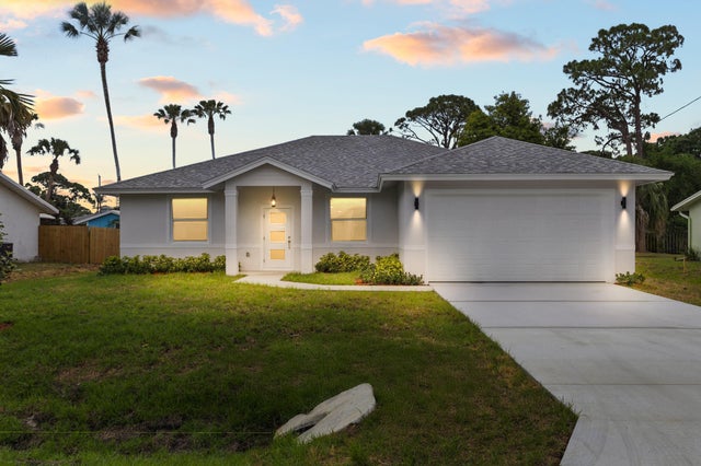 3 of 23 - 5104 Birch Dr, Fort Pierce, FL