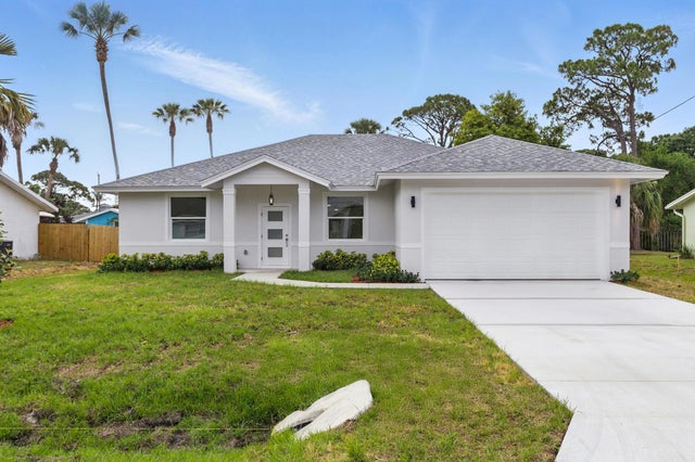 4 of 23 - 5104 Birch Dr, Fort Pierce, FL