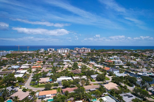 3 of 23 - 5111 Ne 27th Terrace Ne, Lighthouse Point, FL