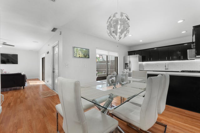 2 of 35 - 6327 Seven Springs Blvd #b, Greenacres, FL