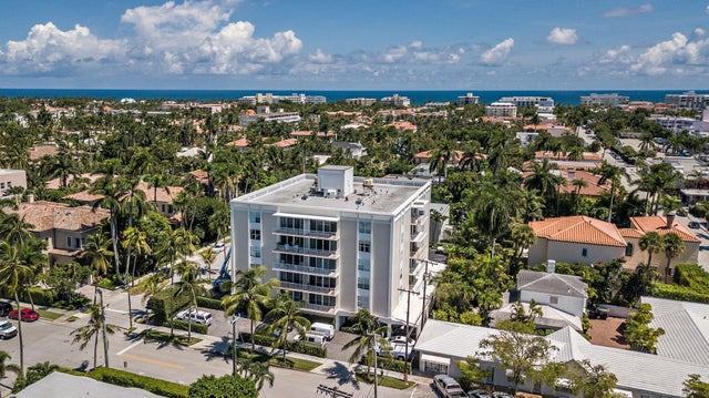 1 of 22 - 354 Chilean Avenue #4d, Palm Beach, FL