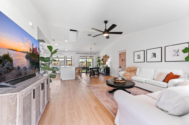 4 of 32 - 6214 Garrett St, Jupiter, FL
