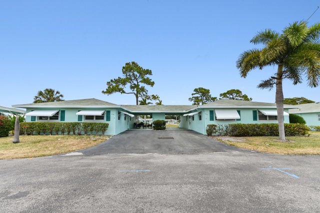 604 Hummingbird Lane, Delray Beach