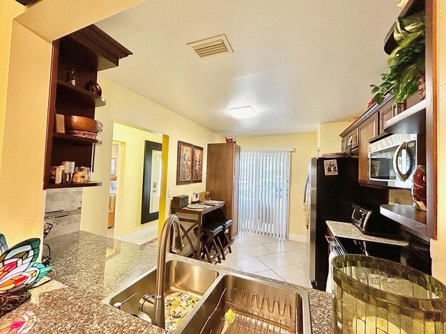 3 of 49 - 4330 Lucerne Villas Lane, Lake Worth, FL