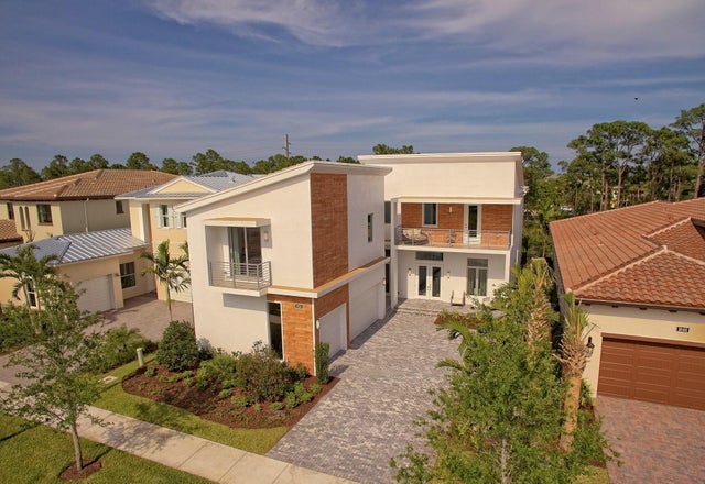 2 of 33 - 1050 Faulkner Ter, Palm Beach Gardens, FL