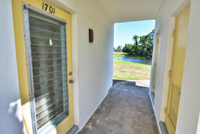 3 of 40 - 1225 Nw 21st Street #1701, Stuart, FL