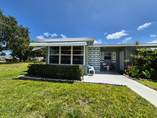 2 of 65 - 910 South Dr #a, Delray Beach, FL