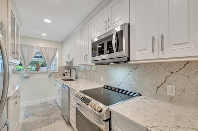 5 of 20 - 5700 Old Ocean Boulevard #r, Ocean Ridge, FL