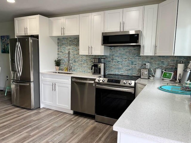 5 of 11 - 323 Leeward Lane #204, Fort Pierce, FL