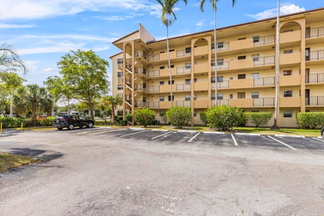 1 of 15 - 3905 N Nob Hill Road #300, Sunrise, FL