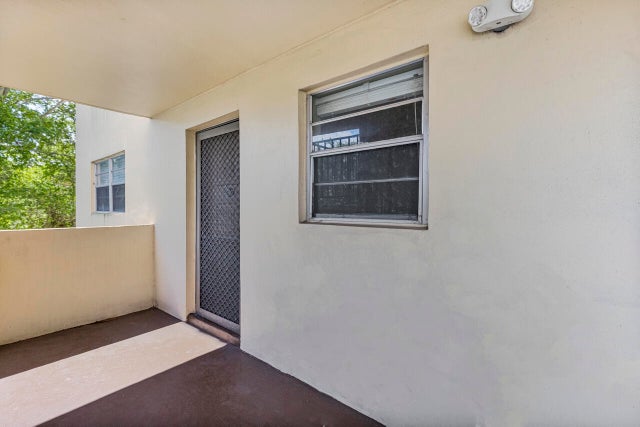3 of 15 - 3905 N Nob Hill Road #300, Sunrise, FL