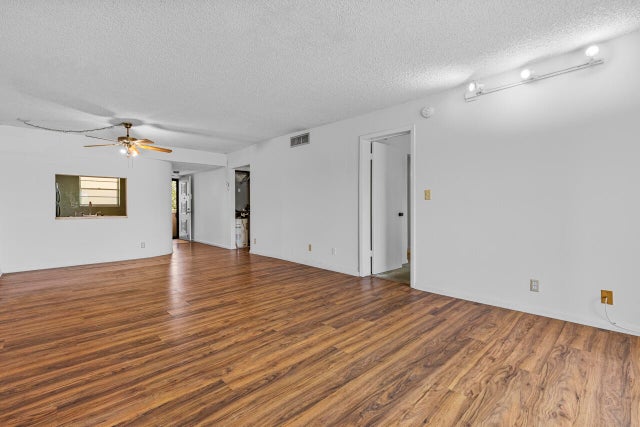 5 of 15 - 3905 N Nob Hill Road #300, Sunrise, FL
