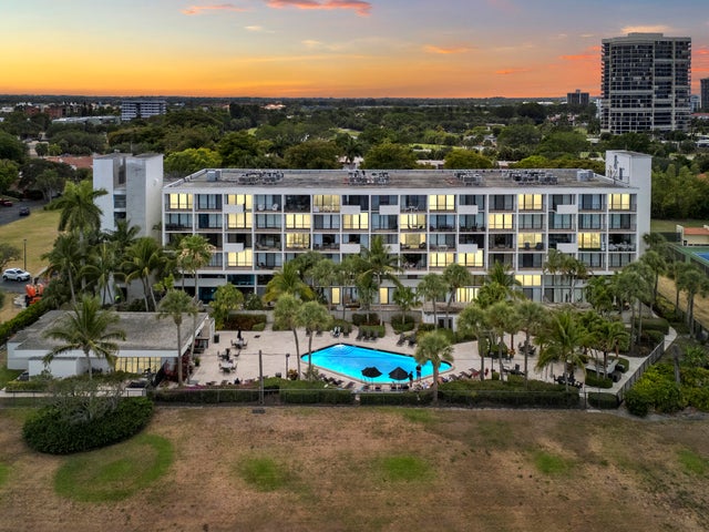 1 of 35 - 1830 Embassy Drive #607, West Palm Beach, FL