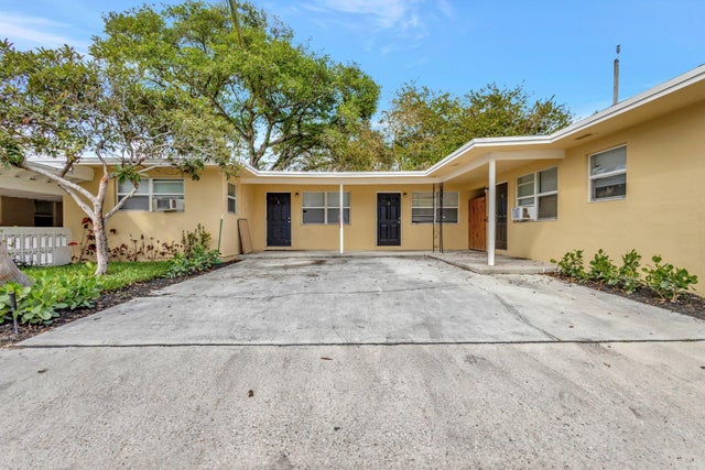 2 of 29 - 832 S J Street #1, Lake Worth Beach, FL