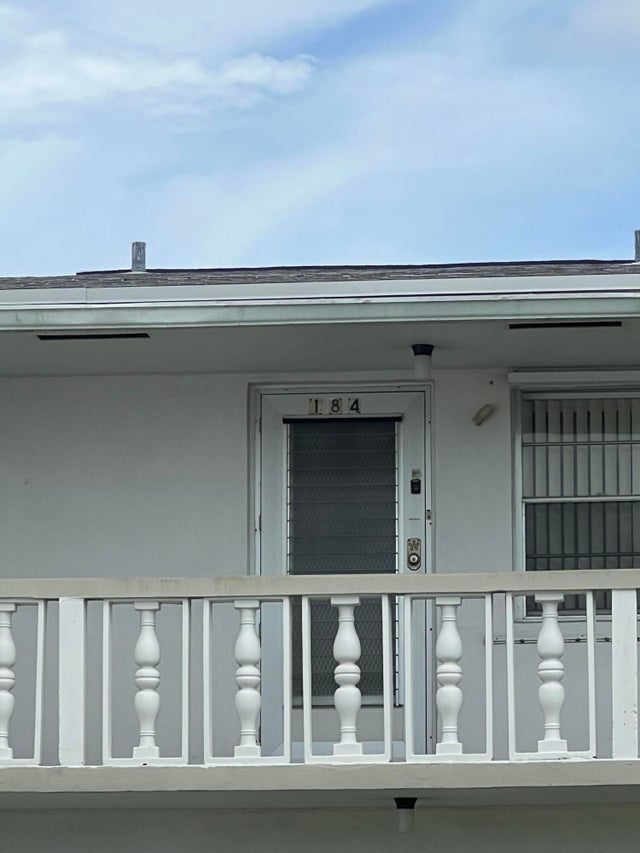 1 of 10 - 184 Coventry H, West Palm Beach, FL
