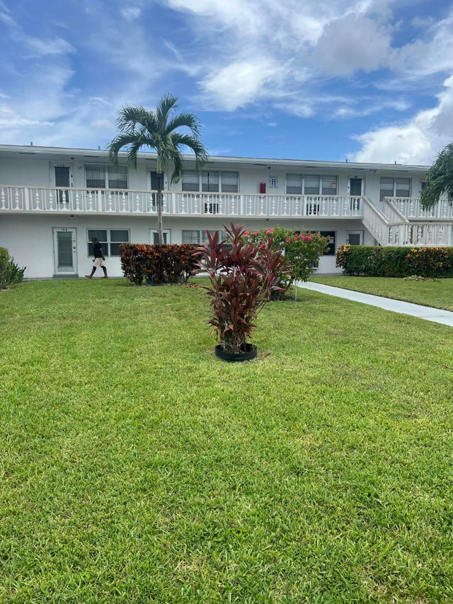 2 of 10 - 184 Coventry H, West Palm Beach, FL