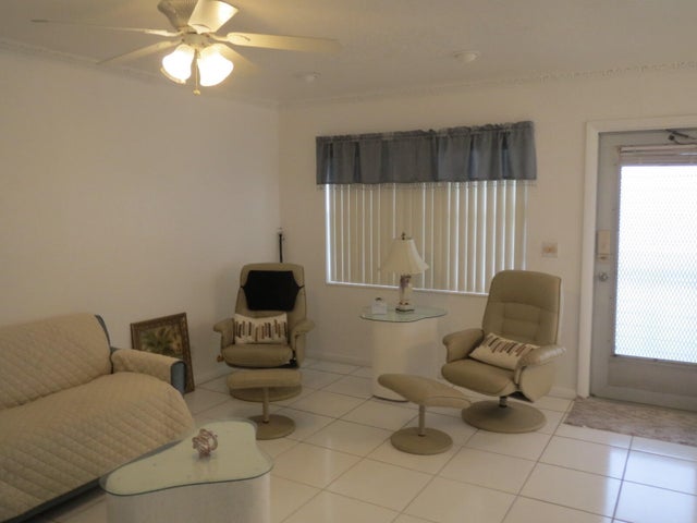 5 of 10 - 184 Coventry H, West Palm Beach, FL