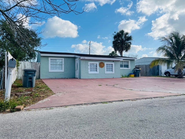 3 of 16 - 4219 N Browning Drive N, West Palm Beach, FL