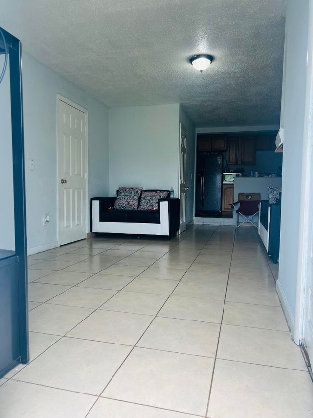 4 of 16 - 4219 N Browning Drive N, West Palm Beach, FL