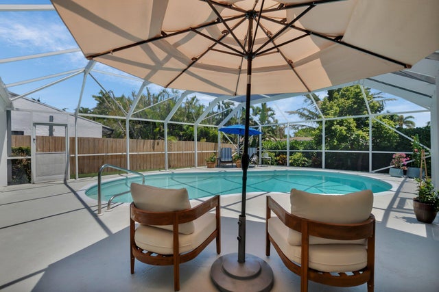 2 of 56 - 620 Ne 15th Place, Boynton Beach, FL