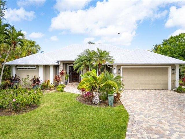 3 of 52 - 1020 White Tail Av Sw, Vero Beach, FL