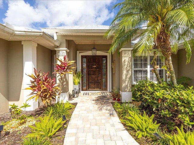 4 of 52 - 1020 White Tail Av Sw, Vero Beach, FL