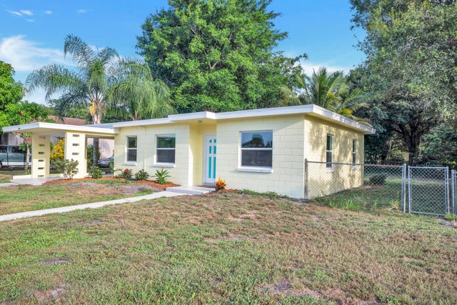 3 of 35 - 3205 Tennessee Avenue, Fort Pierce, FL