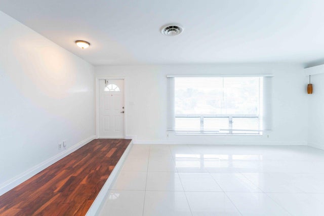 5 of 28 - 2607 Wiley St, Hollywood, FL