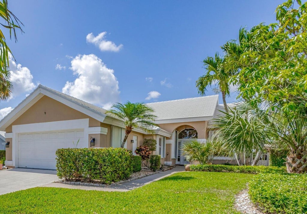 2354 Saratoga Bay Dr, West Palm Beach