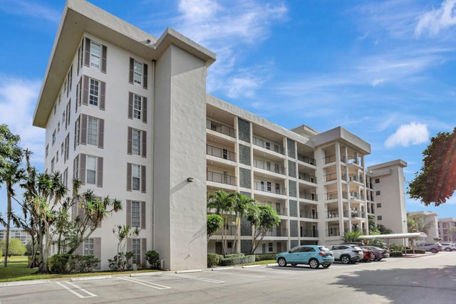 2 of 31 - 2850 N Palm Aire Dr N #605, Pompano Beach, FL