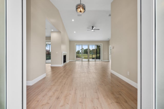4 of 30 - 10206 Isle Of Pines Ct, Port Saint Lucie, FL