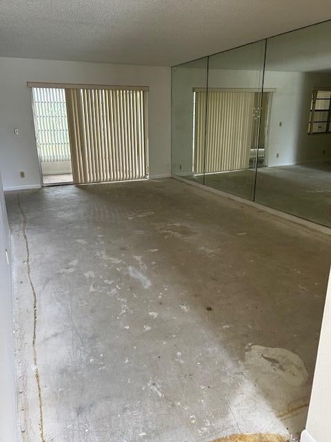 5 of 32 - 176 Lake Meryl Drive, West Palm Beach, FL