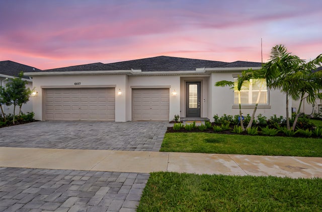 1 of 35 - 6377 Nw Cloverdale Av, Port Saint Lucie, FL